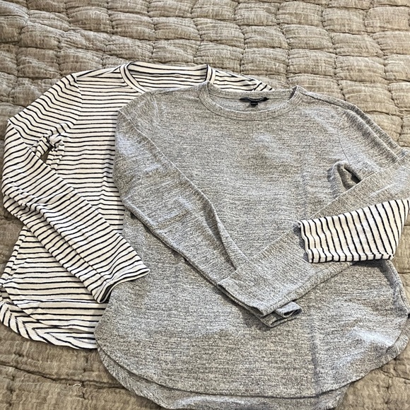 Banana Republic Sweaters - Banana Republic Gray and White black stripe Knit Tops